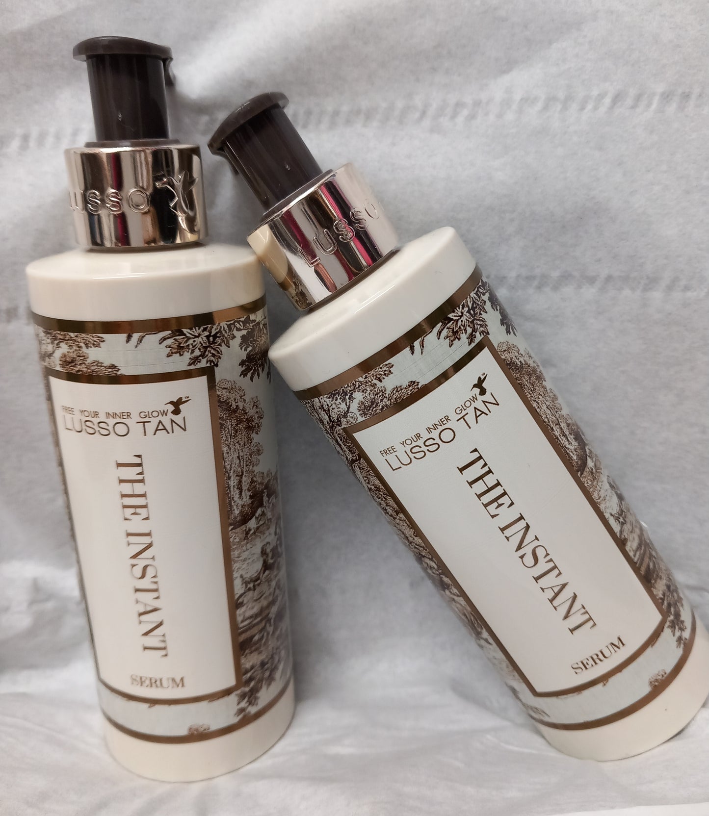 LUSSO TAN "THE INSTANT SERUM" 200ML PUMP BOTTLE
