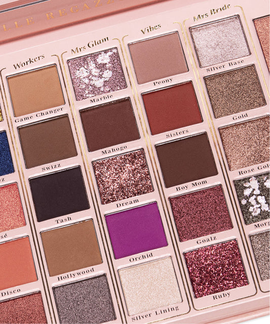 Mrs Glam Showstopper Eyeshadow Palette | LA Image