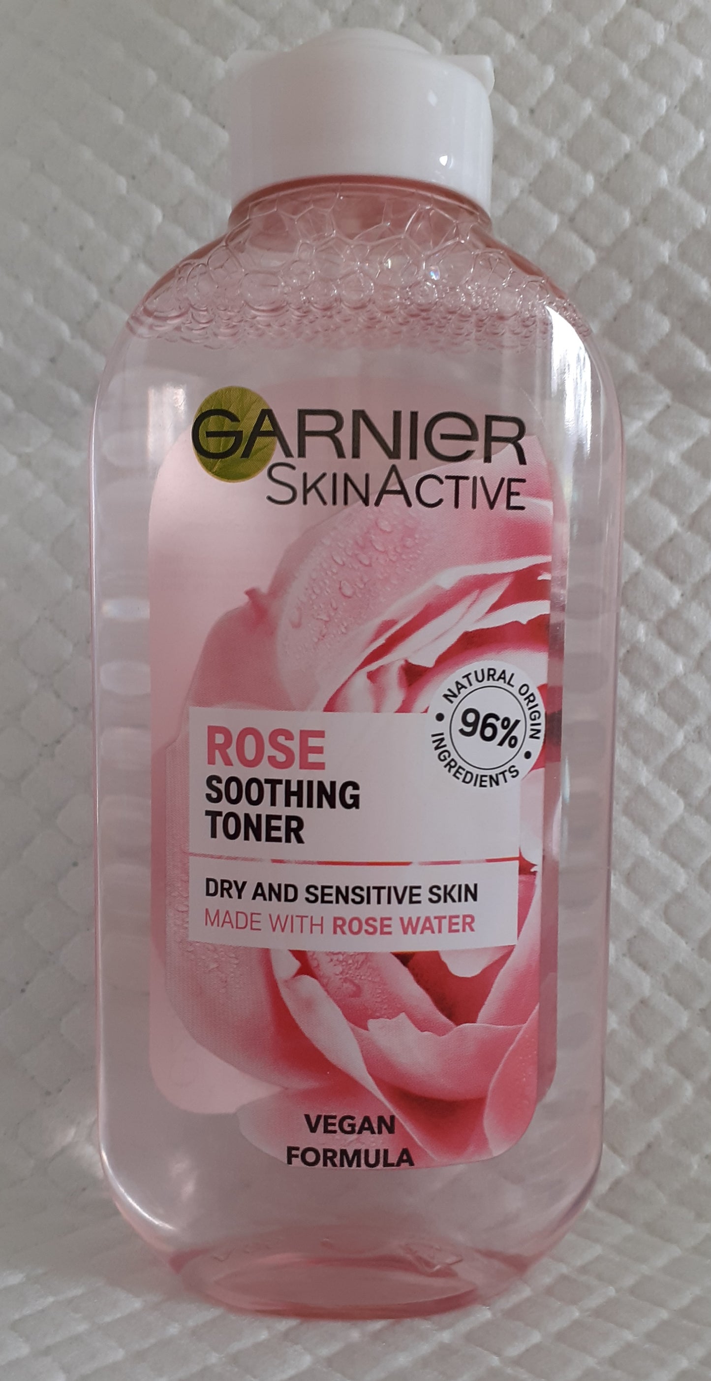 Garnier Rose Soothing Toner VEGAN | LA Image